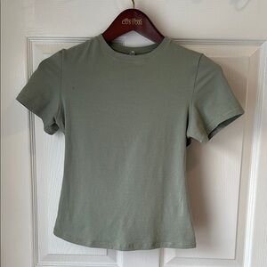 SKIMS Green Fitted Short Sleeve Tee